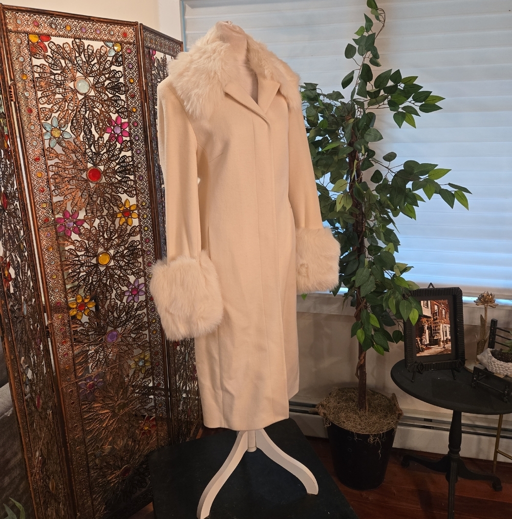 Express Glam Faux Fur Wool Ivory Full Length Bridal Princess Maxi Coat Size 8
